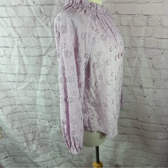 Ann Taylor lilac Blouse with Long Sleeves applique embroidered flowers sz small - Picture 2 of 9
